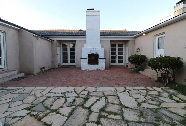 326 E Camino Colegio — Photo 11