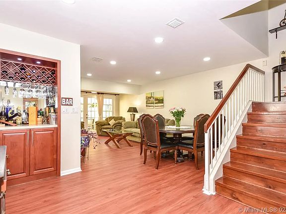 4th image of 20941 Bay Ct #1222