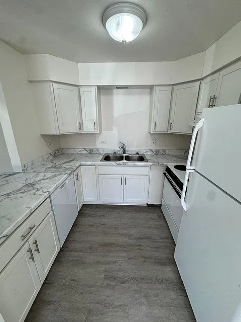 4337 Centennial Ct — Photo 1