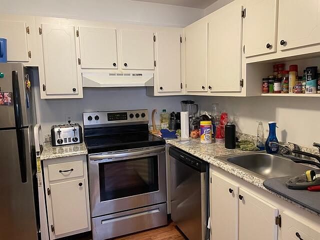 1st image of 610 Saxony Park