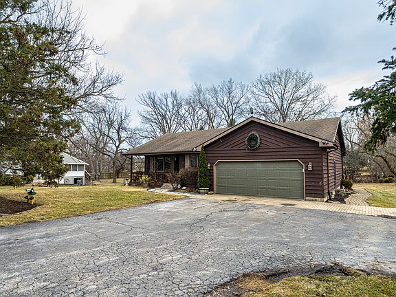 4th image of 1403 W Beach Rd