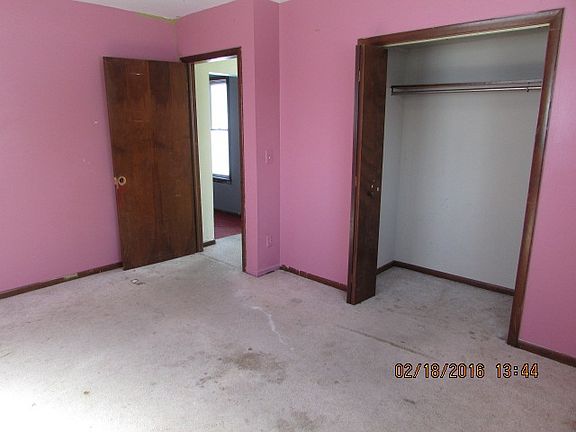 3rd image of 13 Richards Dr
