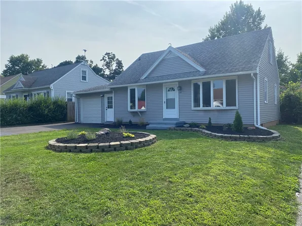 97 Alcott Rd, Rochester, NY 14626