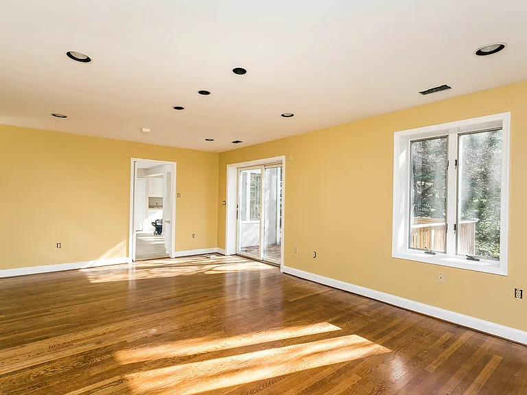 1103 Rolandvue Rd — Photo 10