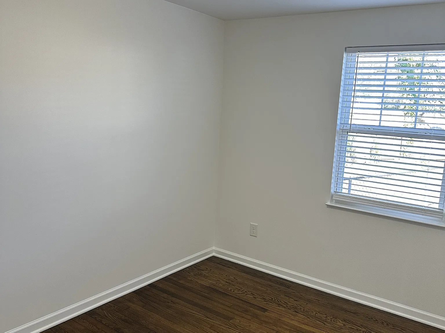 1601 Grovewood Drive - 1 — Photo 4