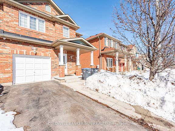 3rd image of 13 Travis Cres
