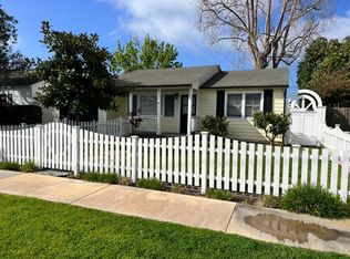 231 Magnolia St, Costa Mesa, CA 92627
