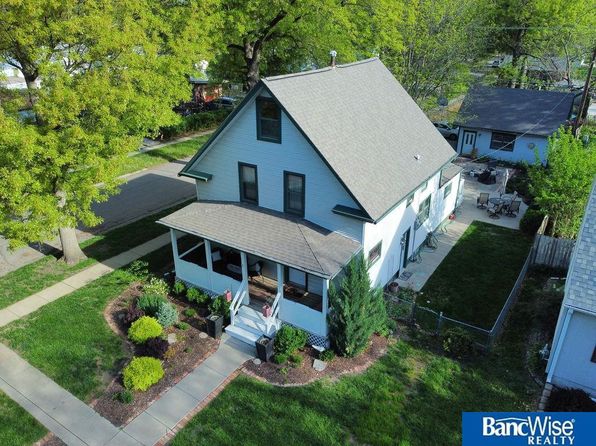 5402 Greenwood St, Lincoln, NE 68504