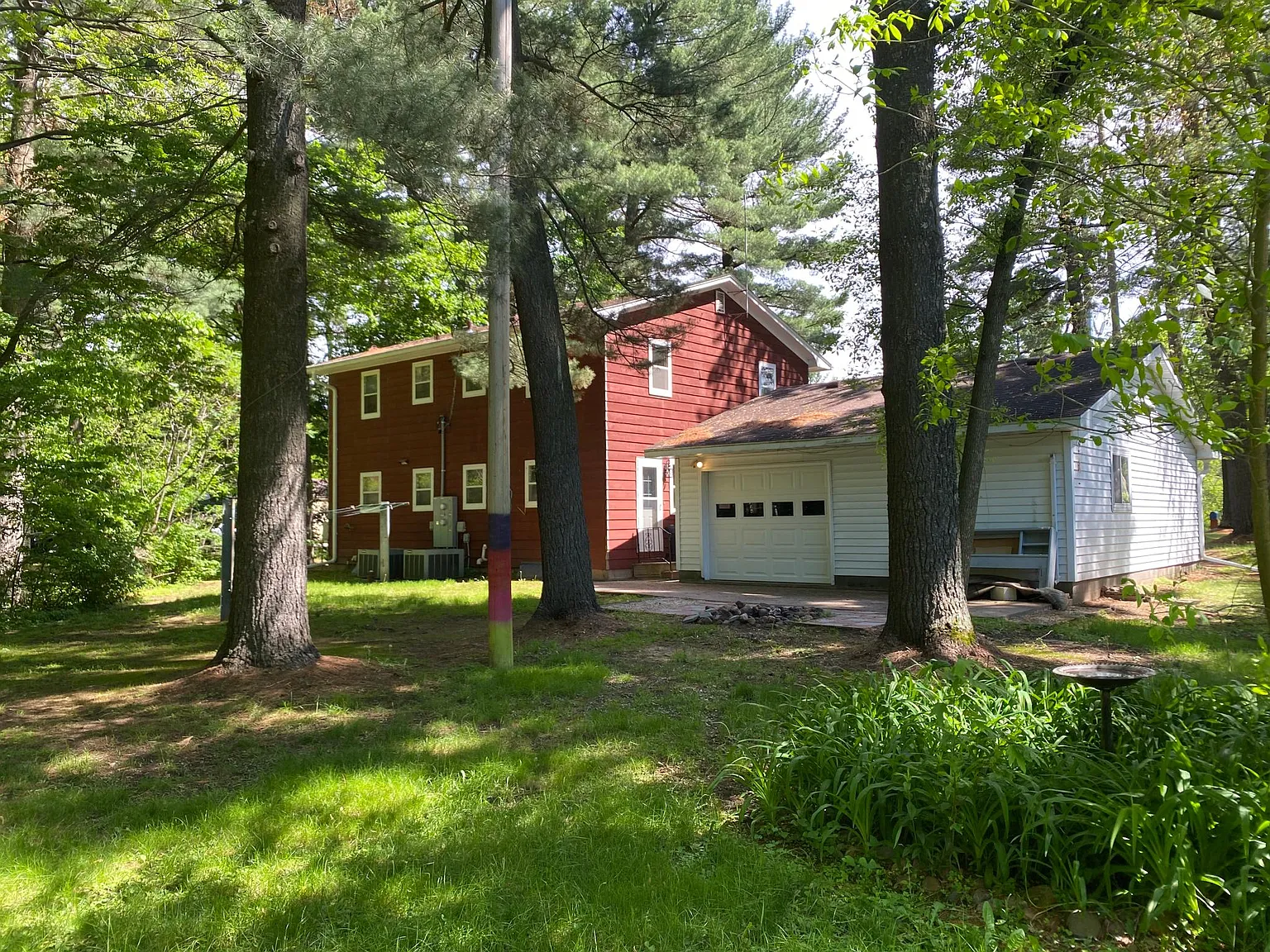 2 bed, 1.5 bath, 950 sqft, $1,450 — Photo 2