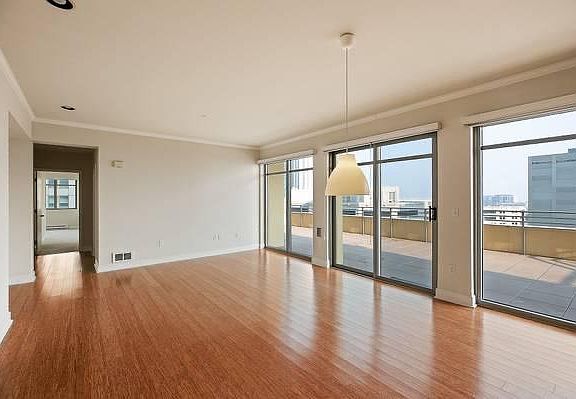 4th image of 246 2nd St APT 1503