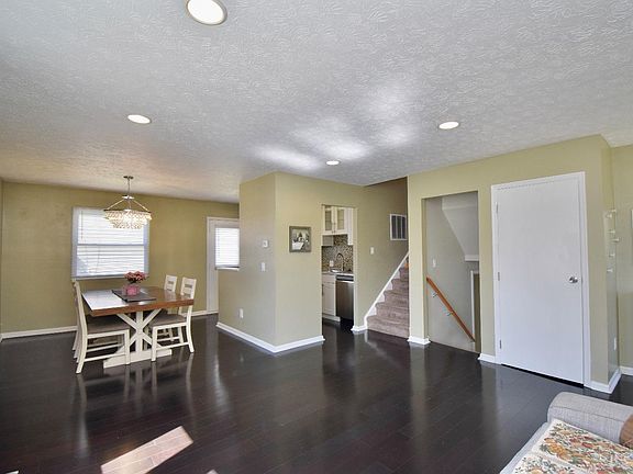 5th image of 4434 Valence Dr