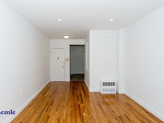 5th image of 211 E 88th St APT 4A