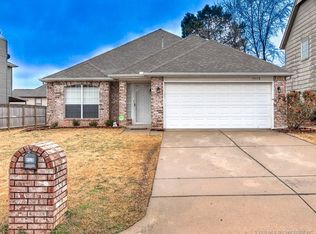 9028 E 99th St S, Tulsa, OK 74133