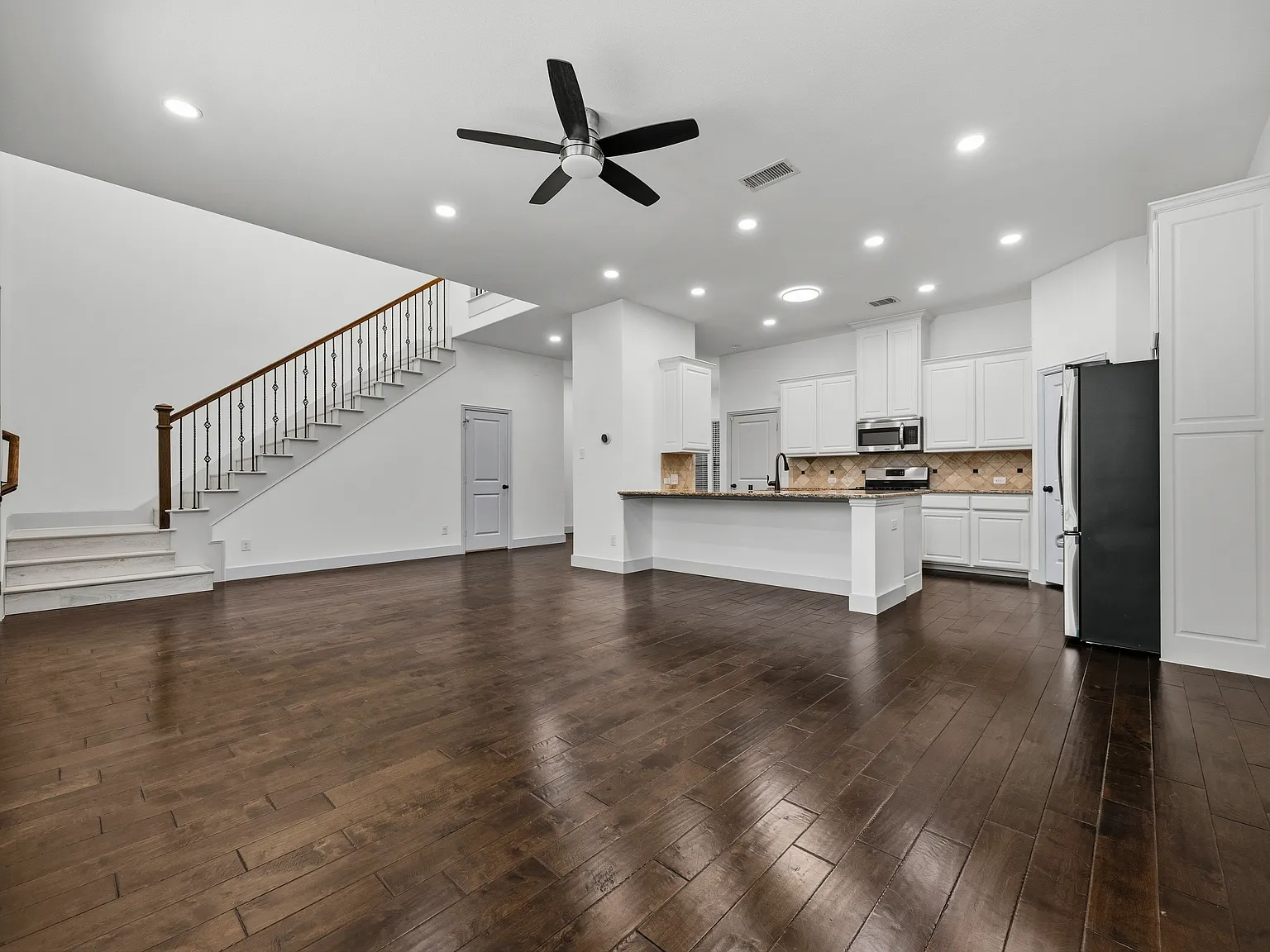 3922 Canjadeway — Photo 3
