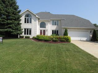 12610 W Lake View Dr, Orland Park, IL 60467