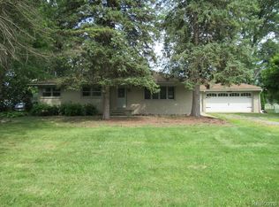 50300 North Ave, Macomb, MI 48042