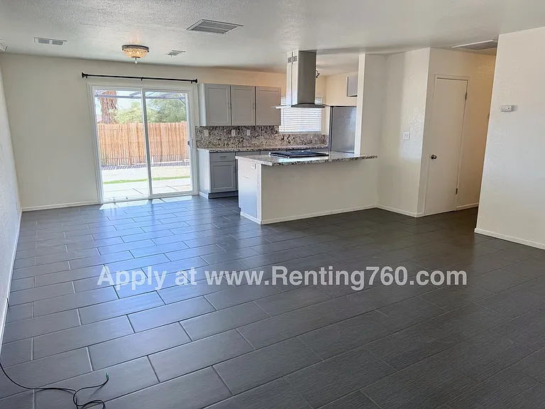 5323 Cahuilla Ave — Photo 5
