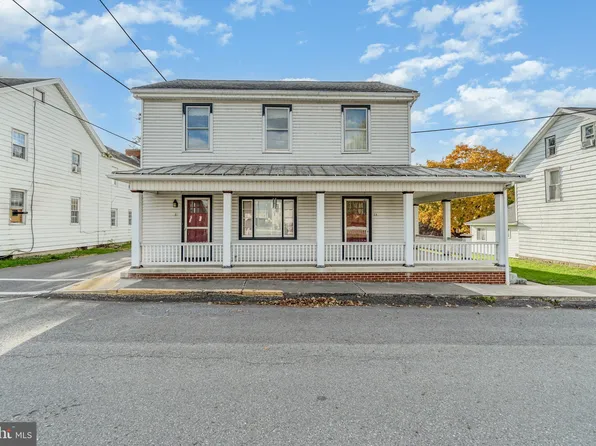 35-35A N Market St, Millerstown, PA 17062