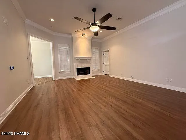 133 Woodstock Dr — Photo 2