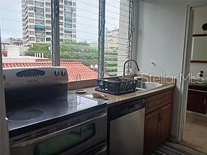 3 bed, 2.5 bath, 1450 sqft, $3,500 — Photo 4