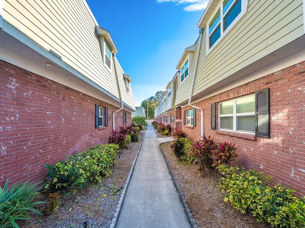 Greenbriar Villa Apartments