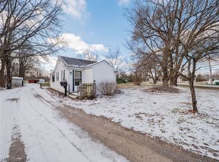 36909 Chestnut Ridge Rd, North Ridgeville, OH 44039
