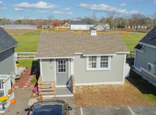 994 Portland Rd APT 9, Saco, ME 04072