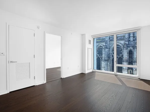 400 W 113th St, New York, NY