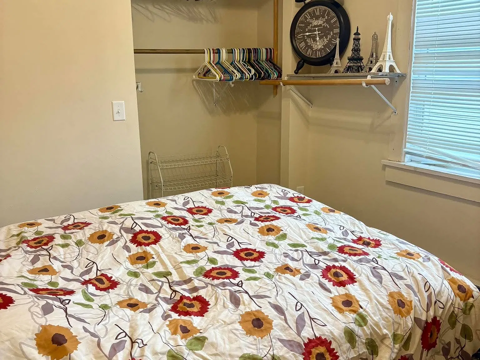 1 bed, 900 sqft, $950 — Photo 2