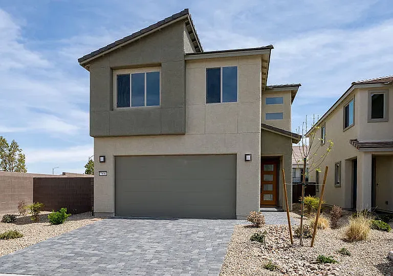5 bed, 2255 sqft, $2,650 — Photo 1