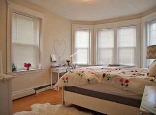 79 Babcock St #101, Brookline, MA 02446