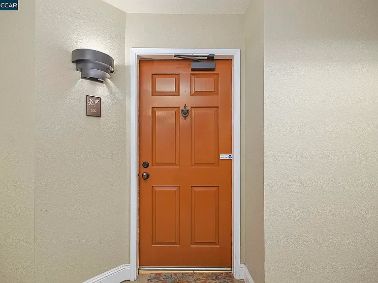 2530 Oak Rd #202 — Photo 24