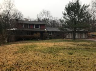 529 Gallery Ln, Mount Bethel, PA 18343