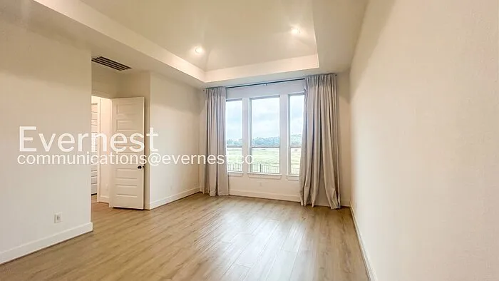 1447 Cowan Run — Photo 12