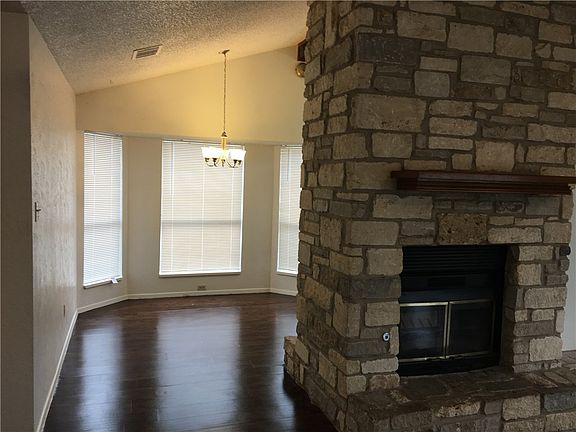 5th image of 1003 Canterfield Ln