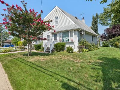 119 Broadmoor Lane, Westbury, NY, 11590