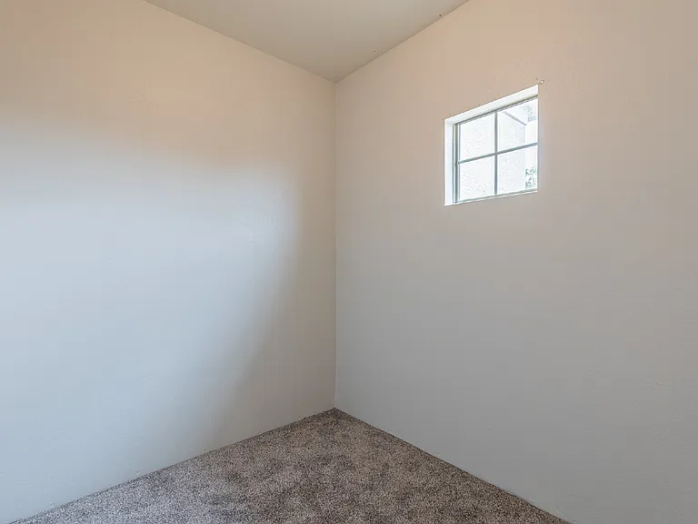 22216 Park Summit Cv — Photo 33