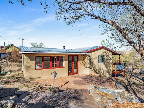 28 Backroad, Cerrillos, NM 87010