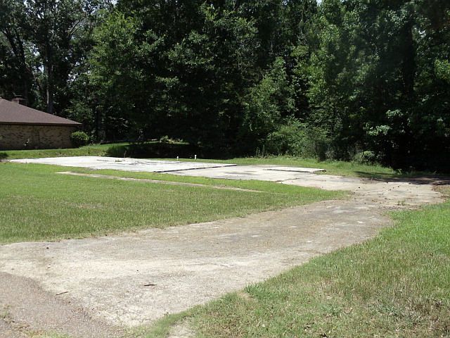 1st image of 5025 Rollingwood Estates Dr