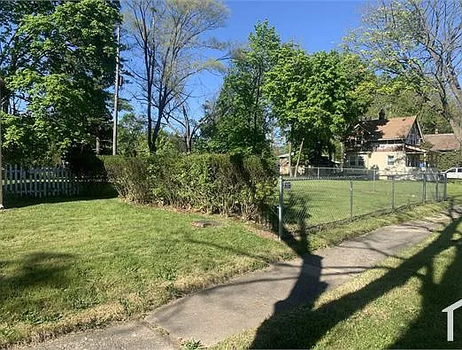 1606 W Dartmouth St — Photo 26