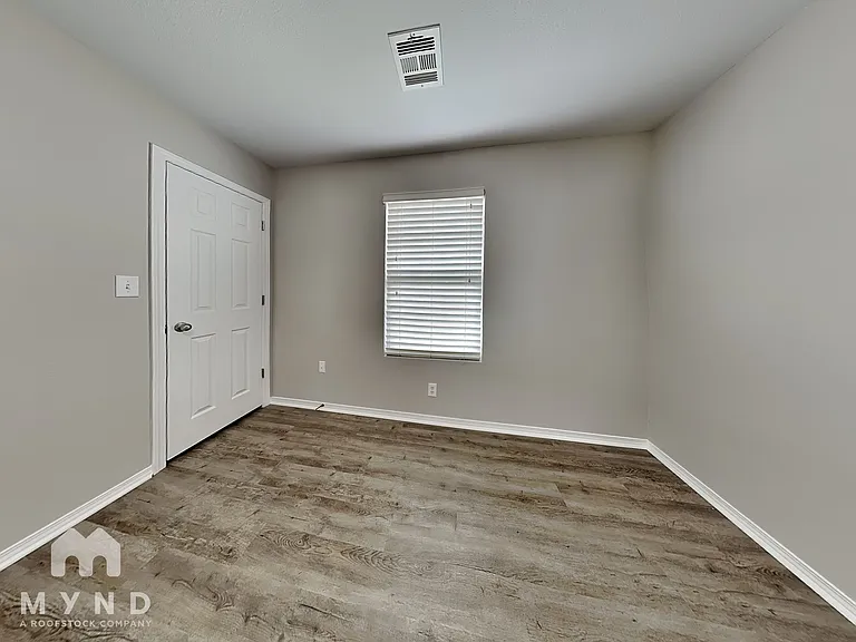 3401 E Gillette St #3401 — Photo 12