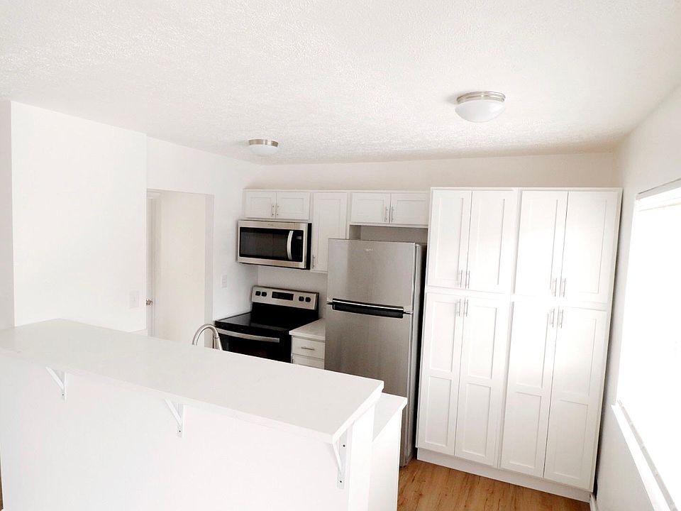 1st image of 11110 Detroit Ave APT 302