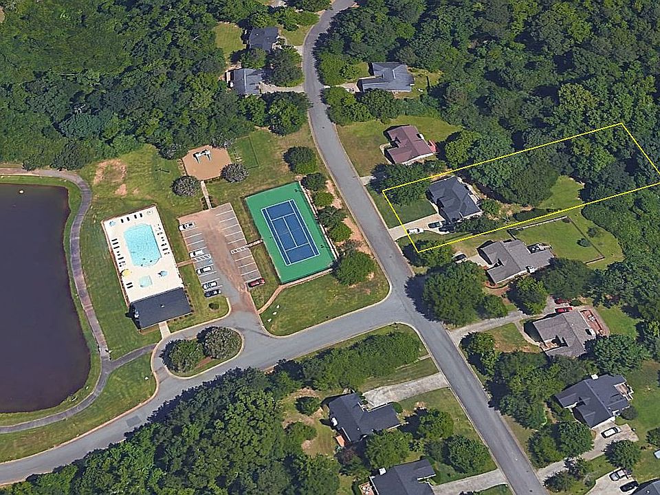 2nd image of 139 Northridge Dr