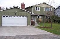 1st image of 815 8th Ave NW