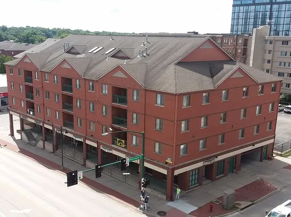 201 E Burlington St, Iowa City, IA