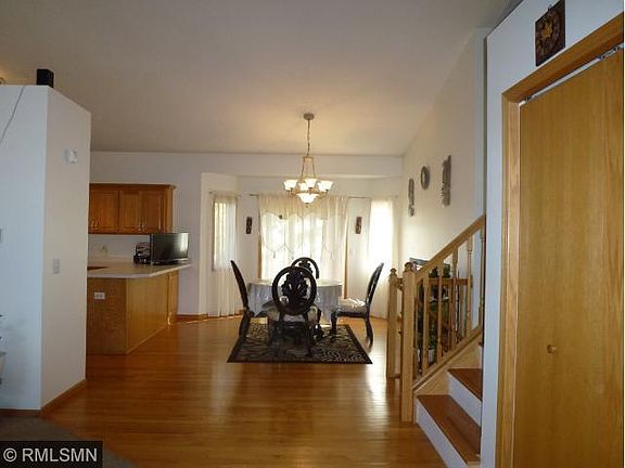 3rd image of 22141 Marie Ave