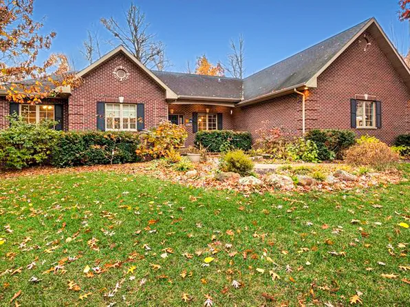 37 Conservation Ct, La Salle, IL 61301