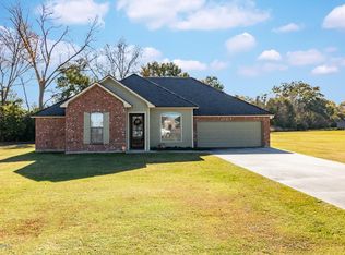 152 Navajo Ln, Opelousas, LA 70570