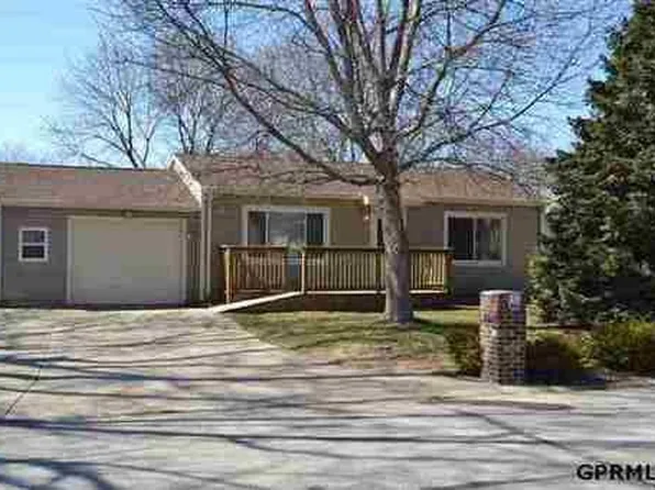 7410 S 40th St, Omaha, NE 68147