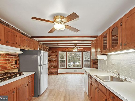 5th image of 11715 Stonewood Ln